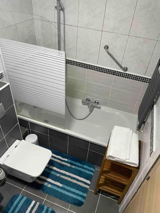 Superbe Appartement Dans Le Centre De Mons - Arivee Autonome מראה חיצוני תמונה