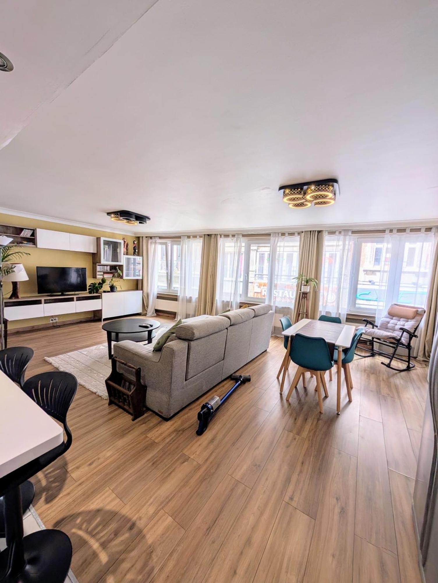 Superbe Appartement Dans Le Centre De Mons - Arivee Autonome מראה חיצוני תמונה